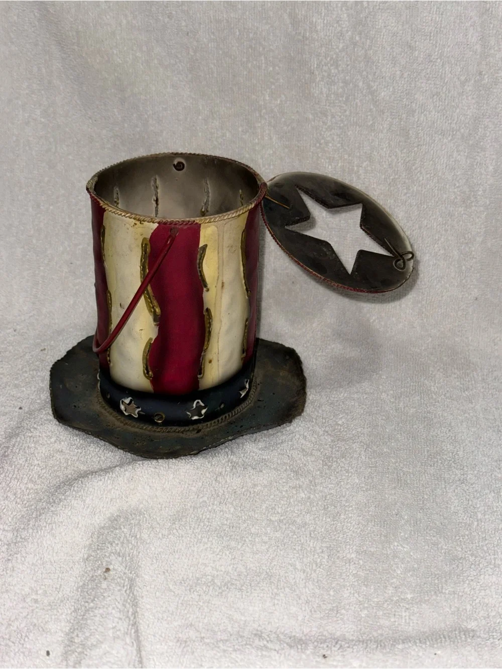 Home Interiors Red and Cream Star Cut Metal Lantern